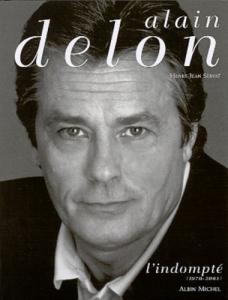 Couverture du livre Alain Delon, l'indompté (1970-2001) par Henry-Jean Servat