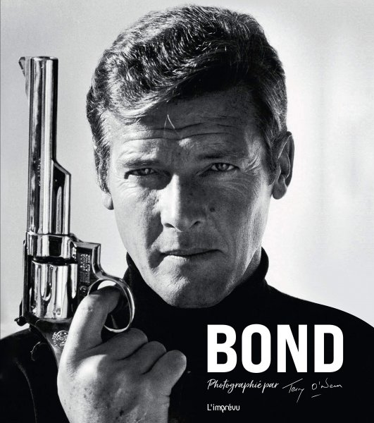 Book cover: Bond - photographié par Terry O'Neill