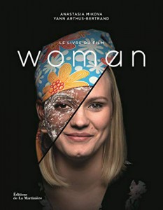 Couverture du livre Woman par Yann Arthus-Bertrand et Anastasia Mikova