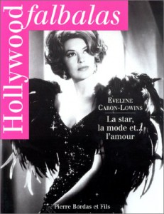 Couverture du livre Hollywood falbalas - de Evelyne Caron-Towins