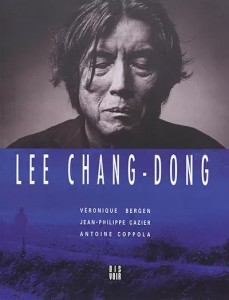 Couverture du livre Lee Chang-Dong - de Véronique Bergen, Jean-Philippe Cazier et Antoine Coppola