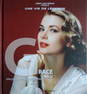 Couverture du livre Grace Kelly - de Frédéric Perroud et Henry-Jean Servat